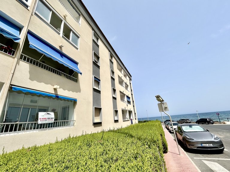Apartment for Sale in Punta Prima, Alicante 28
