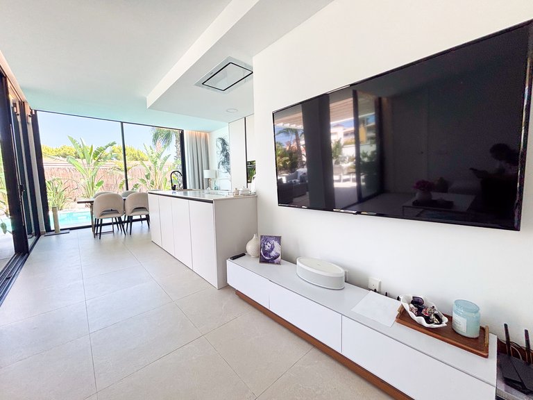 Villa for Sale in Cabo Roig, Alicante 11