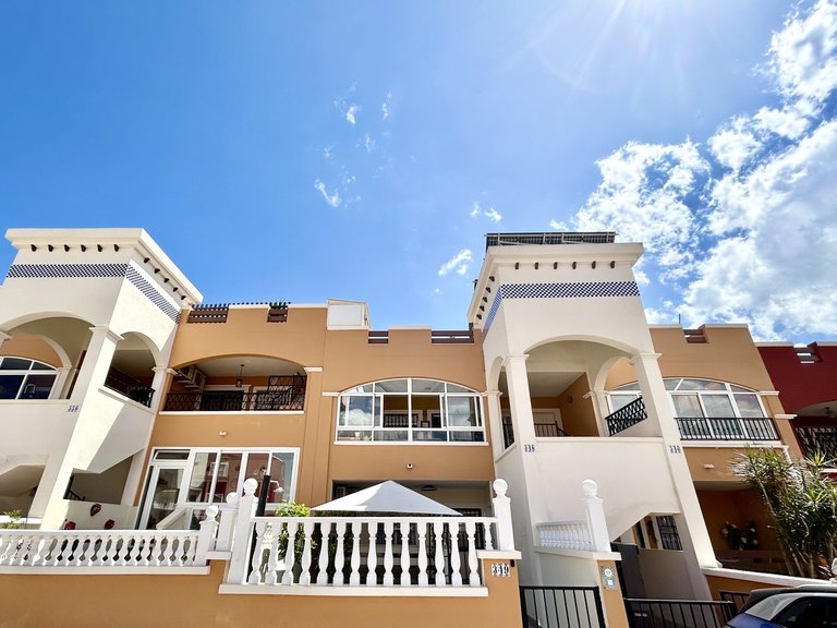 Apartment for Sale in Los Balcones, Alicante 2