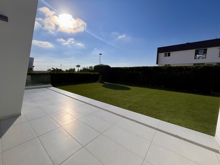 Villa for Sale in Villamartin, Alicante 35