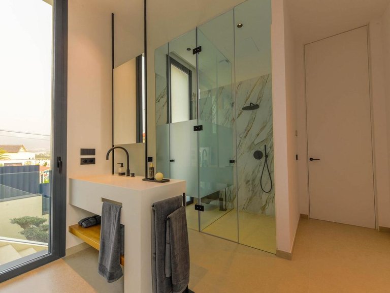 Villa for Sale in Alfaz Del Pi, Alicante 27