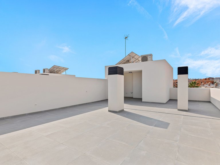 Penthouse for Sale in Villamartin, Alicante 23