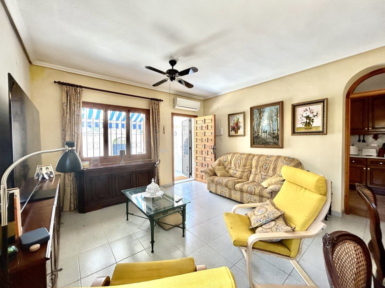 Villa for Sale in Orihuela Costa, Alicante 10