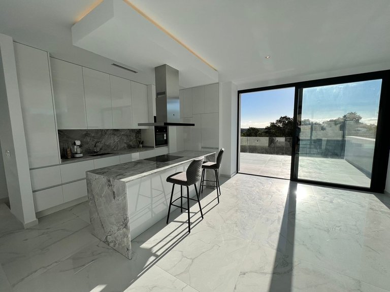 Villa for Sale in Las Colinas Golf Resort, Alicante 7