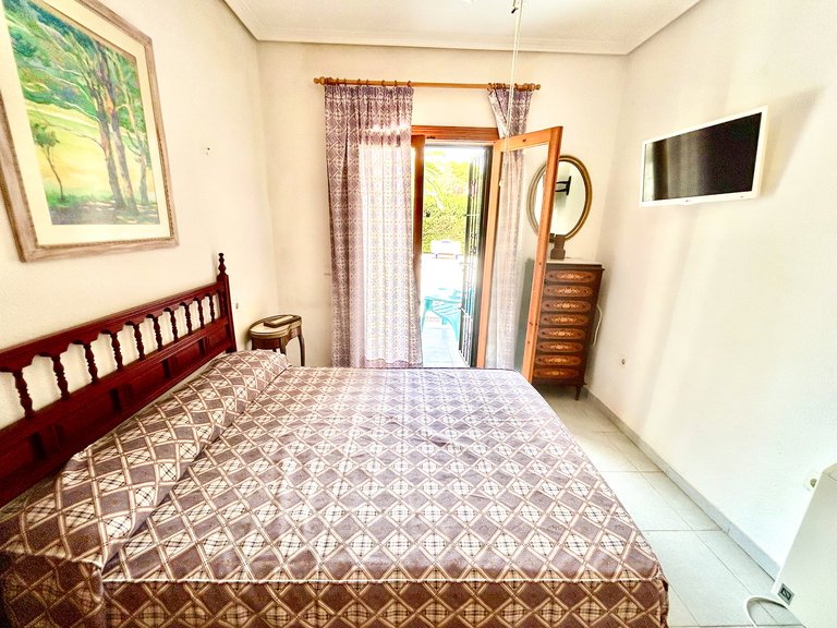 Villa for Sale in La Zenia, Alicante 28