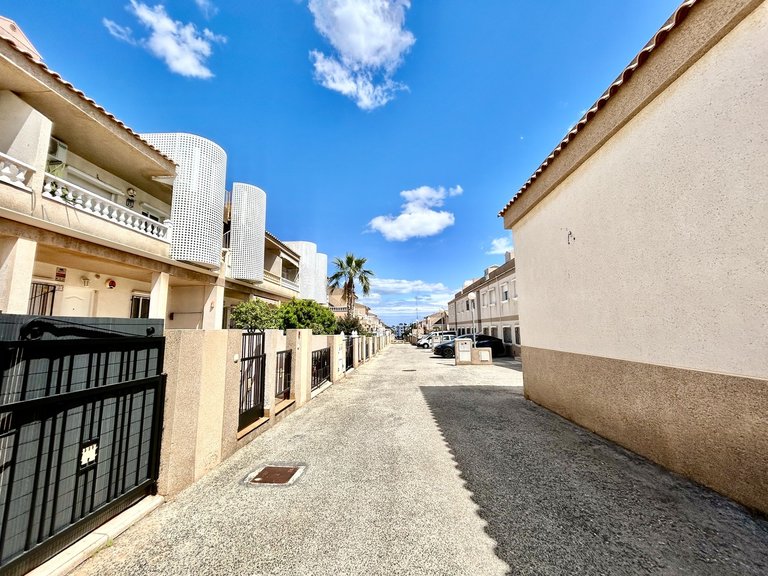Apartment for Sale in Los Dolses, Alicante 26