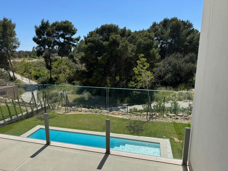Villa for Sale in Las Colinas Golf Resort, Alicante 31