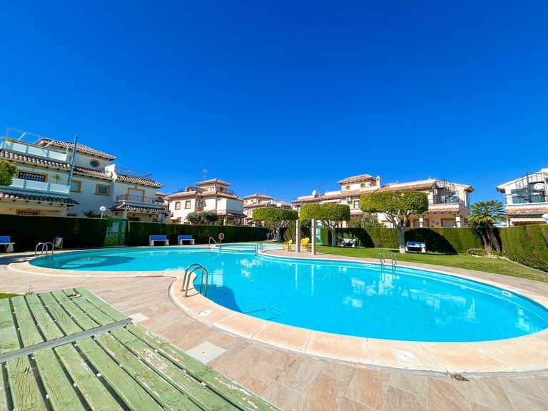 Apartment for Sale in Punta Prima, Alicante 2