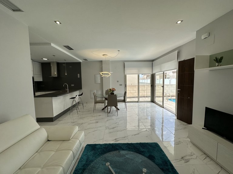 Villa for Sale in Playa Flamenca, Alicante 5