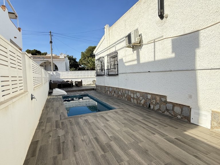 Villa for Sale in San Miguel, Alicante 6