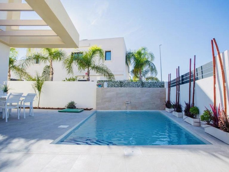 Villa for Sale in Los Montesinos, Alicante 24
