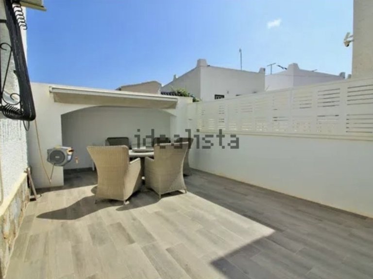 Villa for Sale in Villamartin, Alicante 10