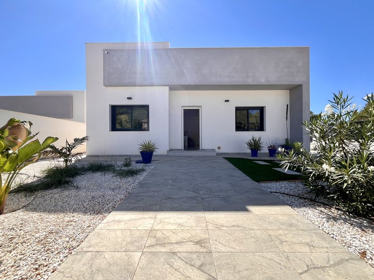 Villa for Sale in Pinar De Campoverde, Alicante 16