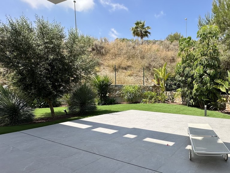 Villa for Sale in Las Colinas Golf Resort, Alicante 43