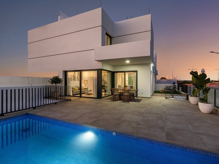 Villa for Sale in Dolores, Alicante 33