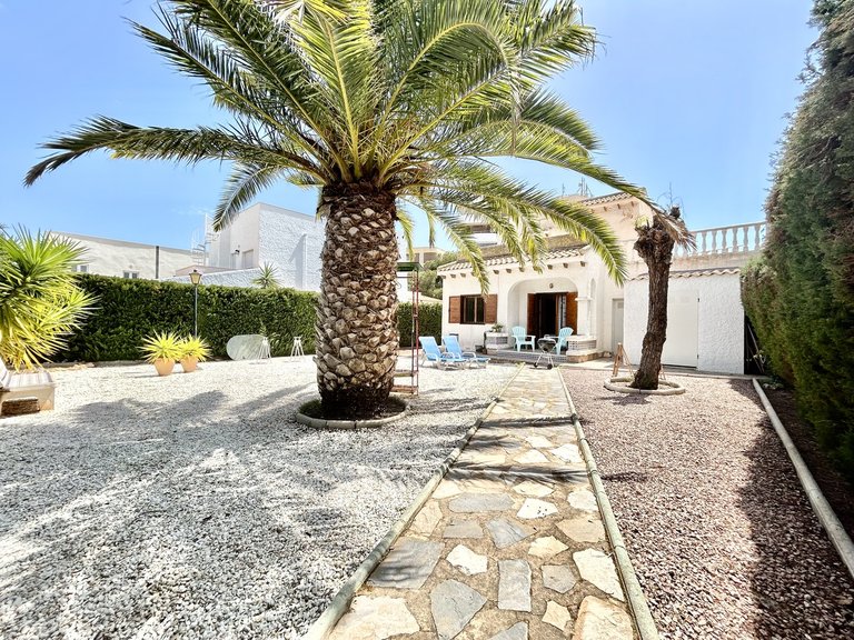 Villa for Sale in Orihuela Costa, Alicante 4