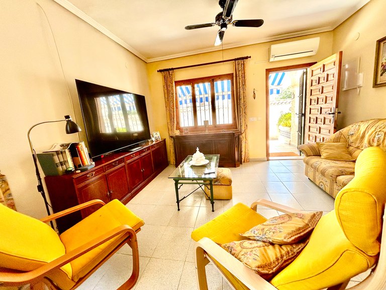 Villa for Sale in La Zenia, Alicante 16