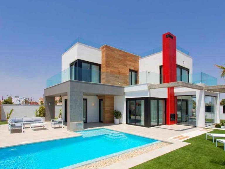 Villa for Sale in Los Alcazares, Murcia 1