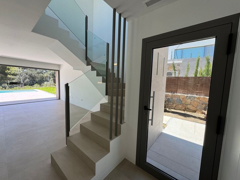 Villa for Sale in Las Colinas Golf Resort, Alicante 27