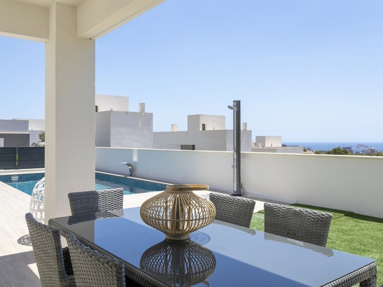 Villa for Sale in Finestrat, Alicante 3