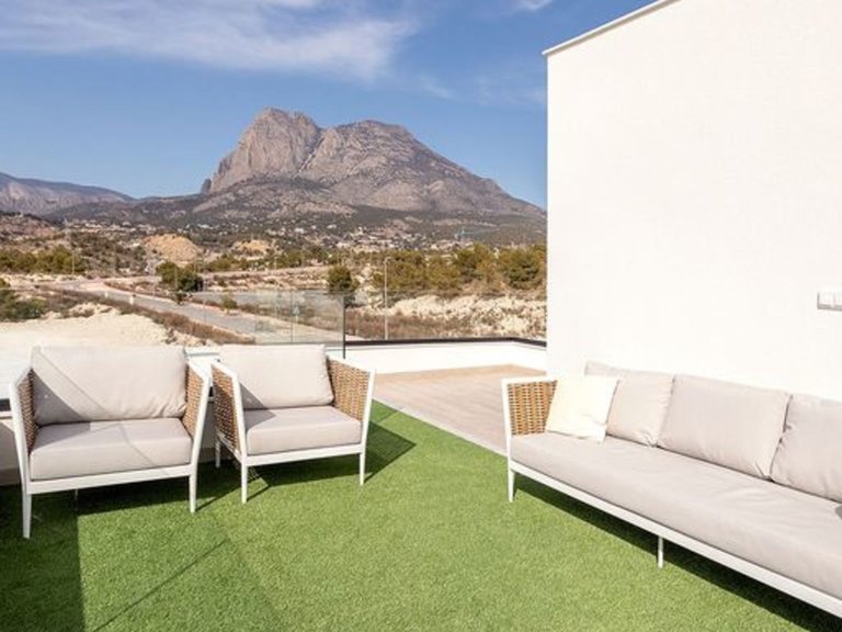 Villa for Sale in Finestrat, Alicante 13