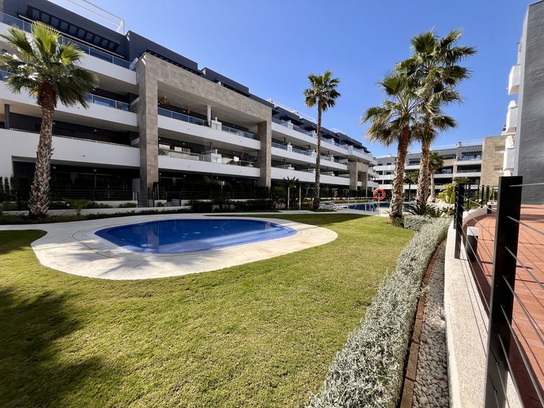 Penthouse for Sale in Torrevieja, Alicante 27