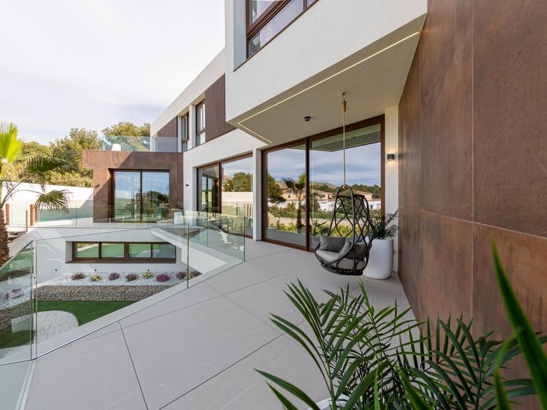 Villa for Sale in Benidorm, Alicante 5