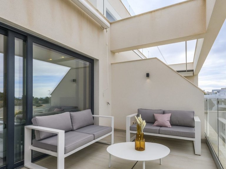 Apartment for Sale in Las Colinas Golf Resort, Alicante 5