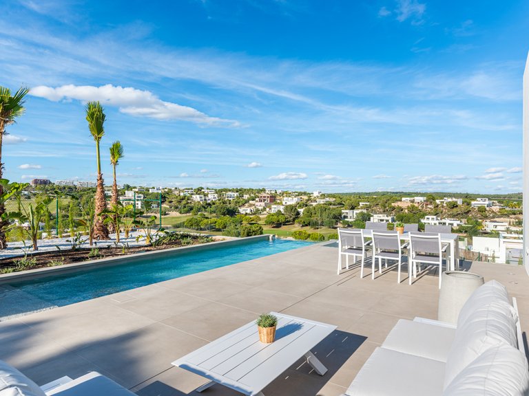 Villa for Sale in Las Colinas Golf Resort, Alicante 6