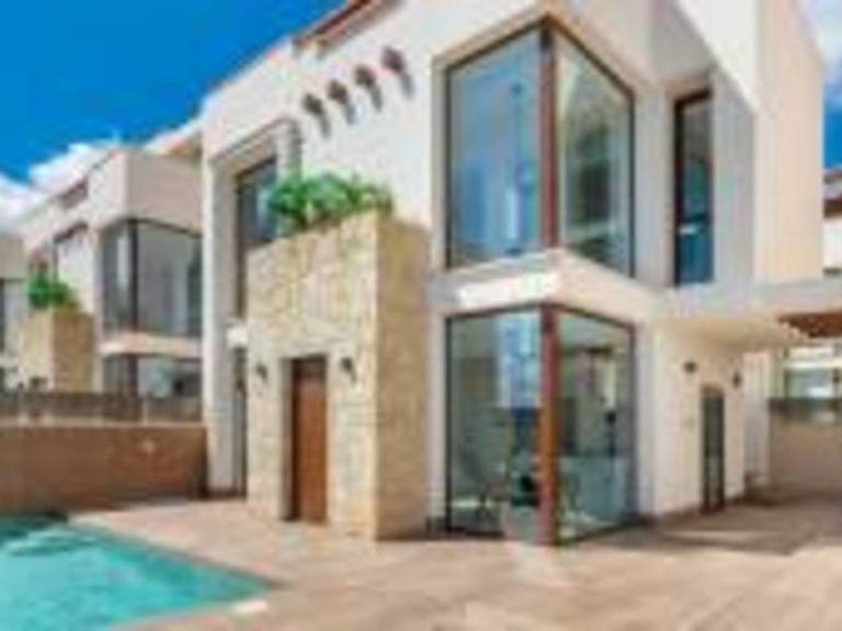 Villa for Sale in Rojales, Alicante 1
