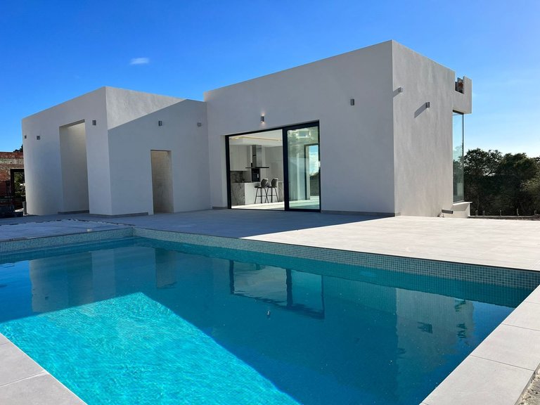 Villa for Sale in Las Colinas Golf Resort, Alicante 28