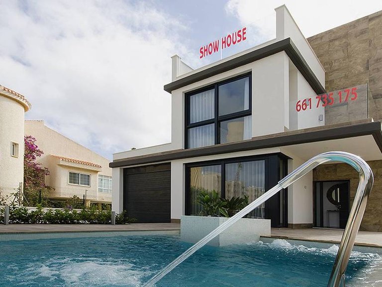 Villa for Sale in Orihuela Costa, Alicante 13