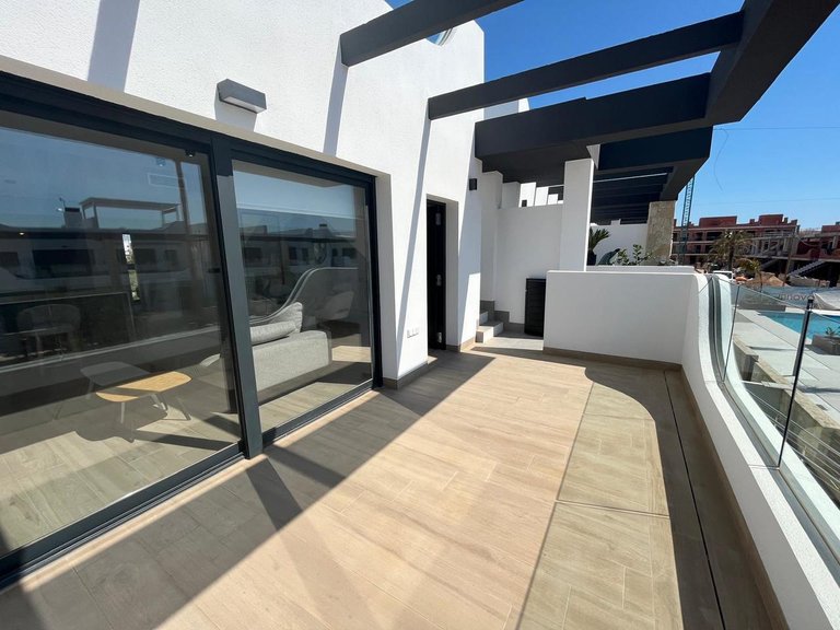 Penthouse for Sale in Punta Prima, Alicante 4