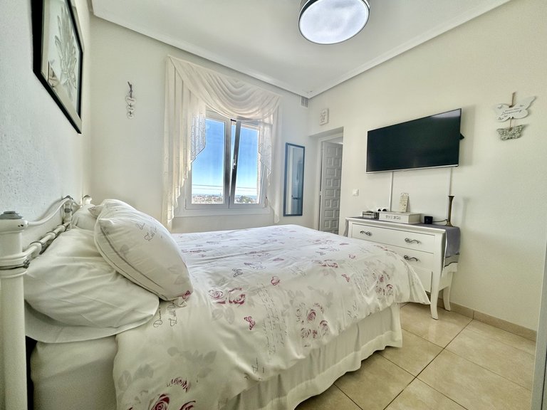 Villa for Sale in Villamartin, Alicante 15