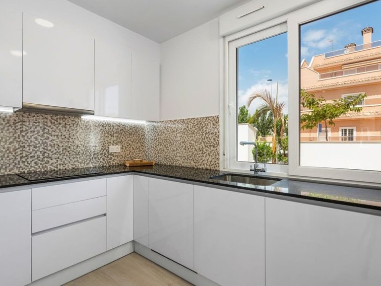 Villa for Sale in Pilar De La Horadada, Alicante 9