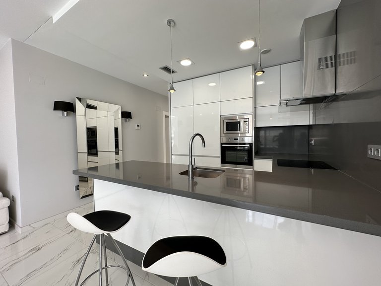 Villa for Sale in Los Altos, Alicante 9