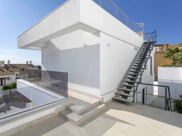Villa for Sale in Finestrat, Alicante 26