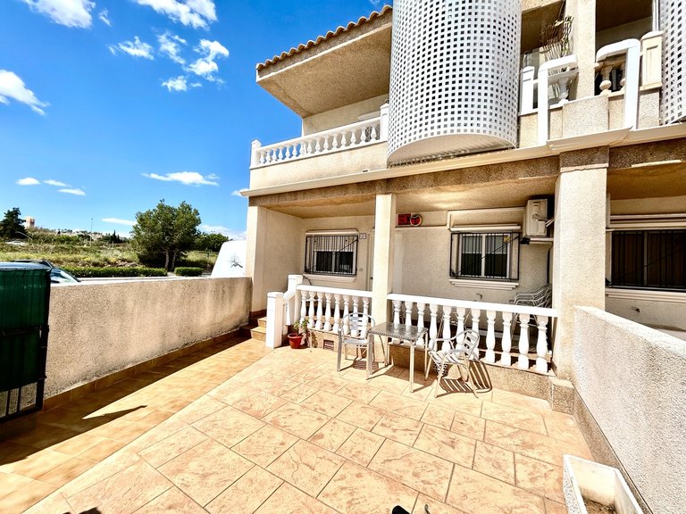 Apartment for Sale in Los Dolses, Alicante 2