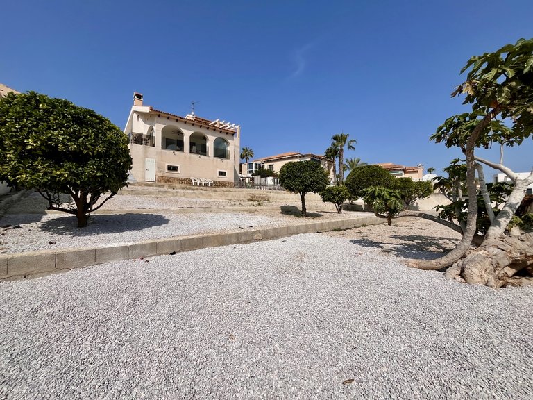 Villa for Sale in San Miguel De Salinas, Alicante 3