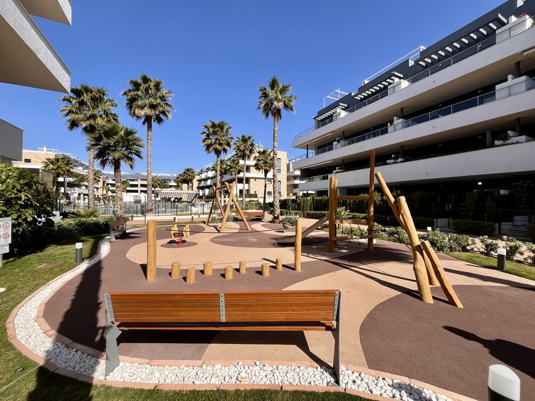 Penthouse for Sale in Torrevieja, Alicante 28