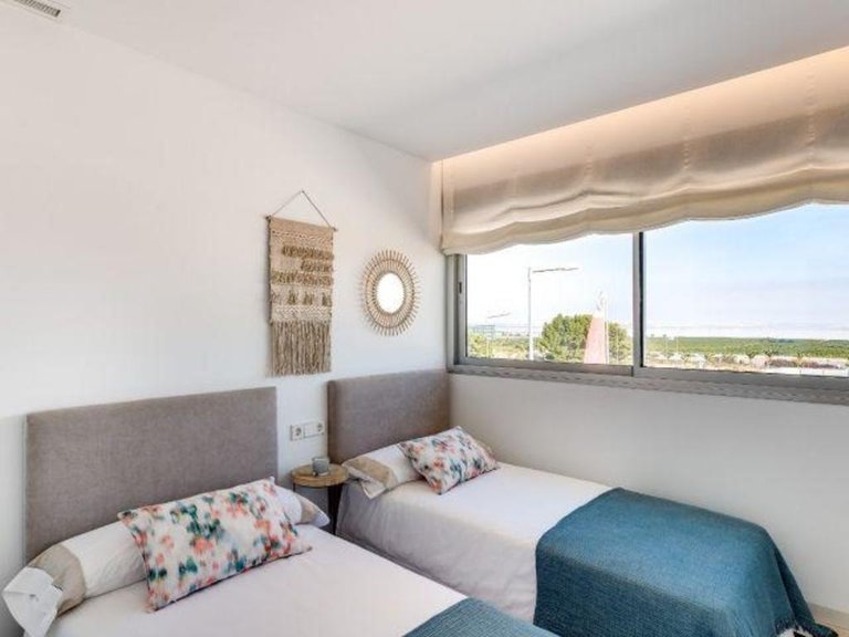 Villa for Sale in Torrevieja, Alicante 19