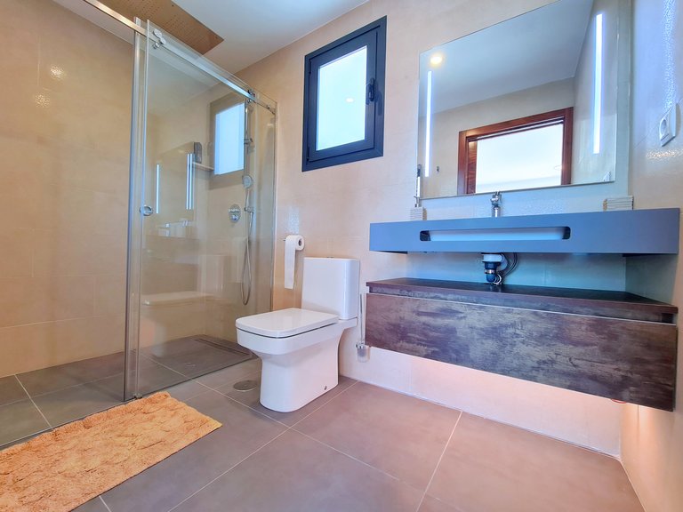 Villa for Sale in Los Alcazares, Murcia 35