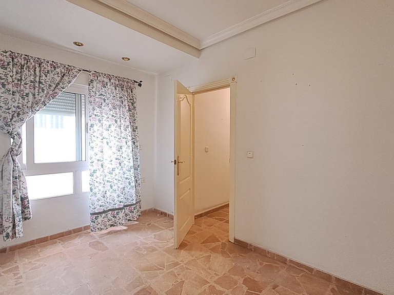 Apartment for Sale in Torrevieja, Alicante 25