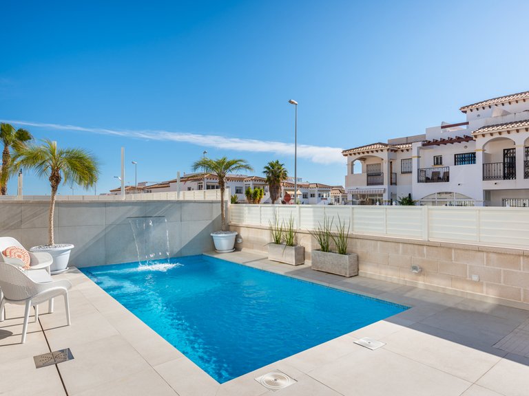 Villa for Sale in Cabo Roig, Alicante 23