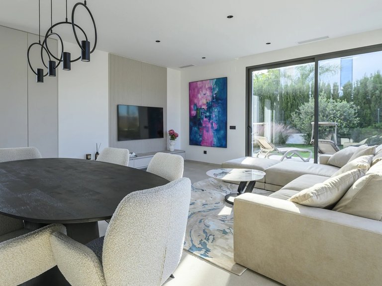 Villa for Sale in Las Colinas Golf Resort, Alicante 6
