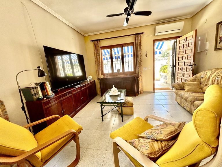 Villa for Sale in Orihuela Costa, Alicante 9