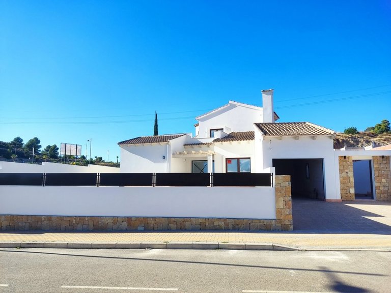 Villa for Sale in Finestrat, Alicante 1