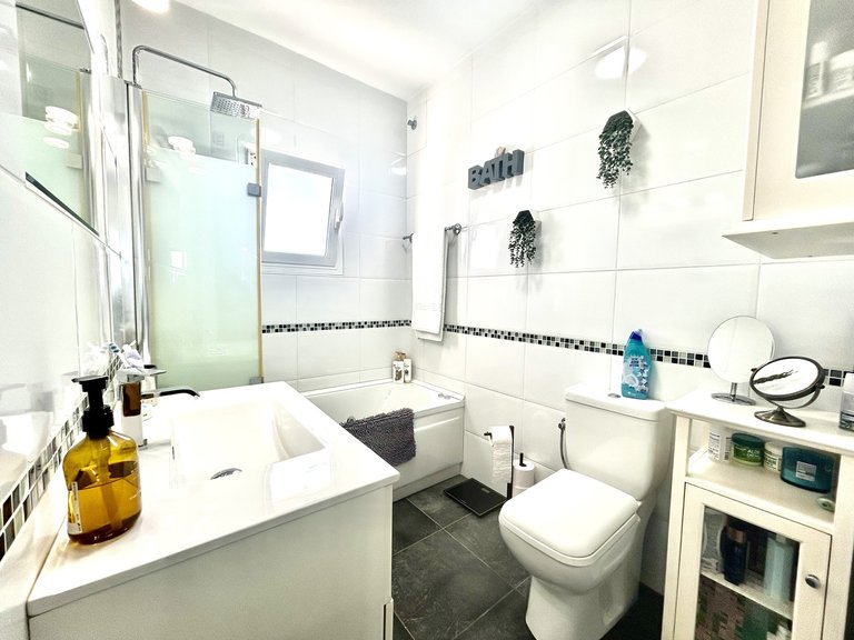 Villa for Sale in Villamartin, Alicante 14