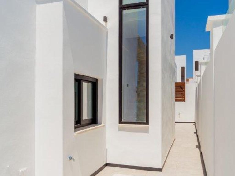 Villa for Sale in Torrevieja, Alicante 6