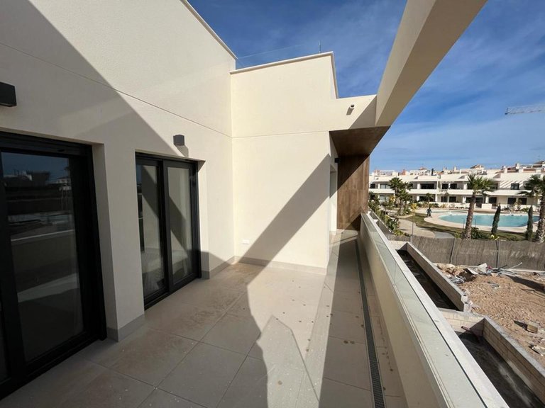 Apartment for Sale in La Veleta, Alicante 3